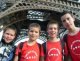 Les Parthenaisiens devant la tour Eiffel