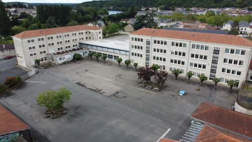 Le collège G Philipe bâtiments A et B