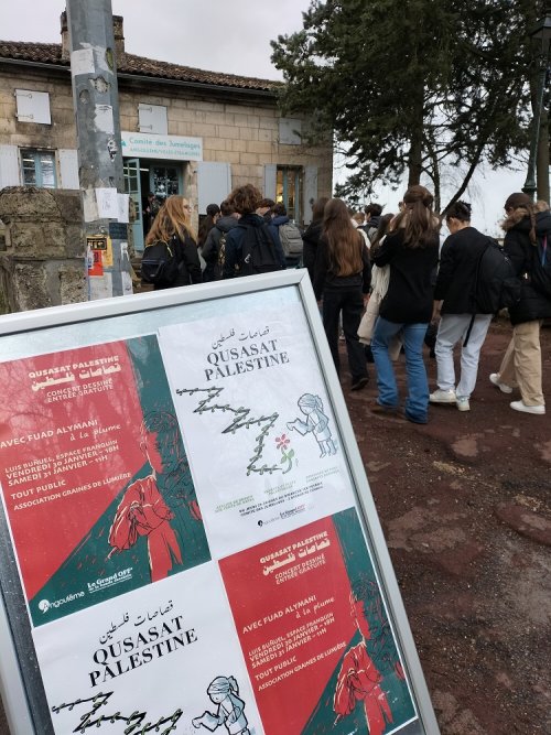 Devant le comité des Jumelages