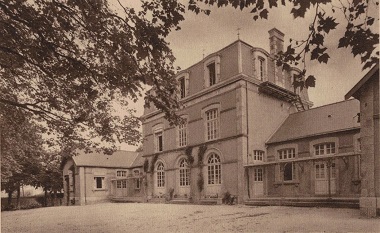 cour_et_internat_min