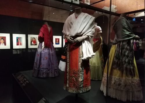 Exposición Frida Kahlo, más allá de las aparencias, Museo Galliera 